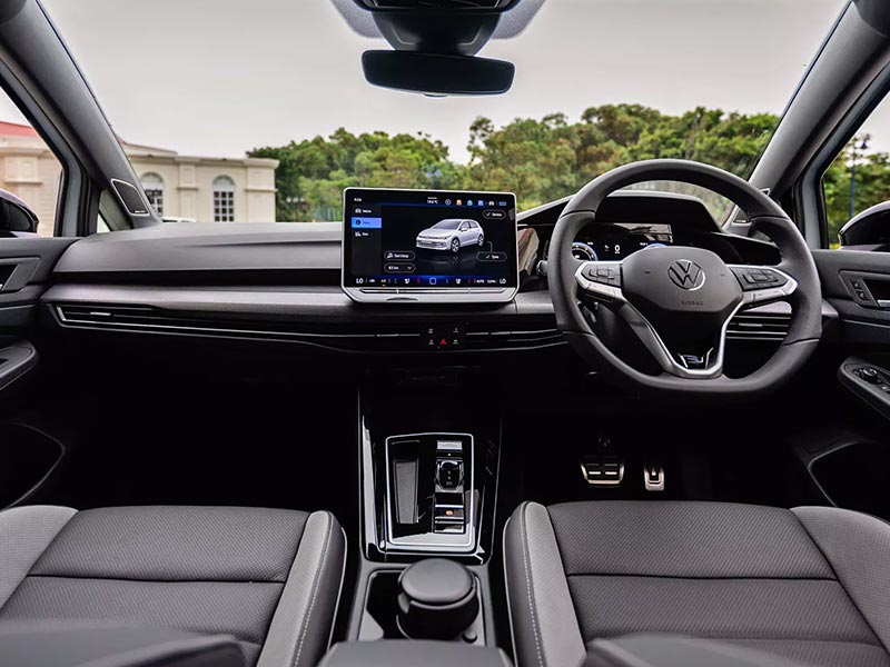 New Golf 8 1.4 TSI Interior